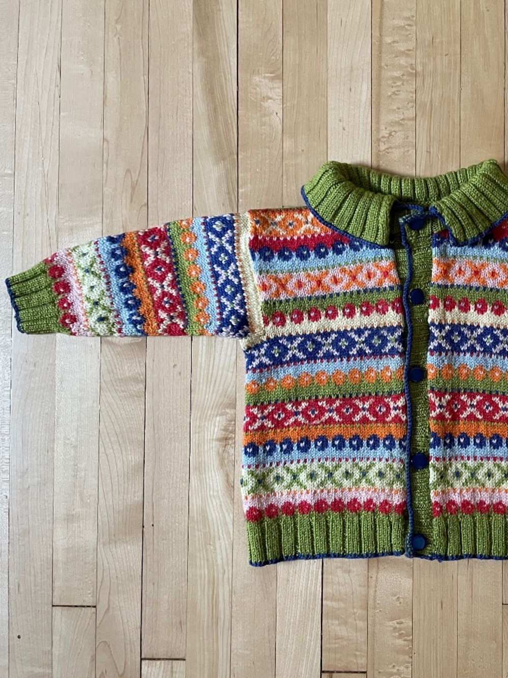 Fair Isle Hand knit Wool Baby Cardigan Sweater - Picture 2 of 7